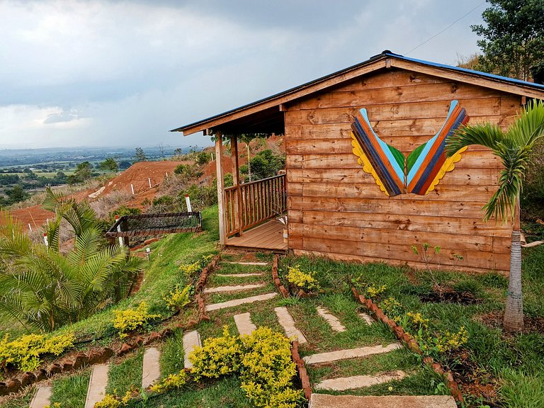 Experience luxury glamping in El Cerrito, Valle del Cauca.
