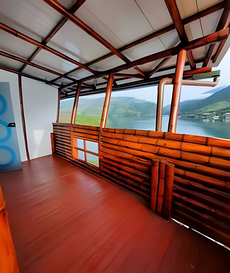 Cabin on the Shores of Lake Nature and Fun