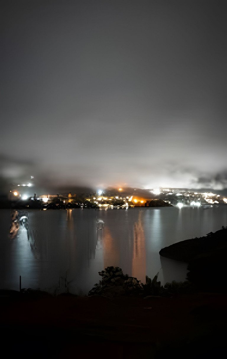 Cabin on the Shores of Lake Nature and Fun