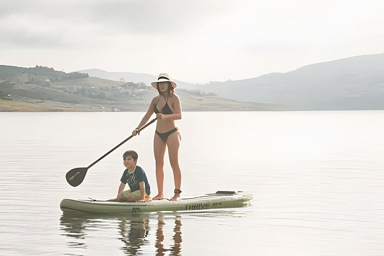 Cabin on the Shores of Lake Nature and Fun