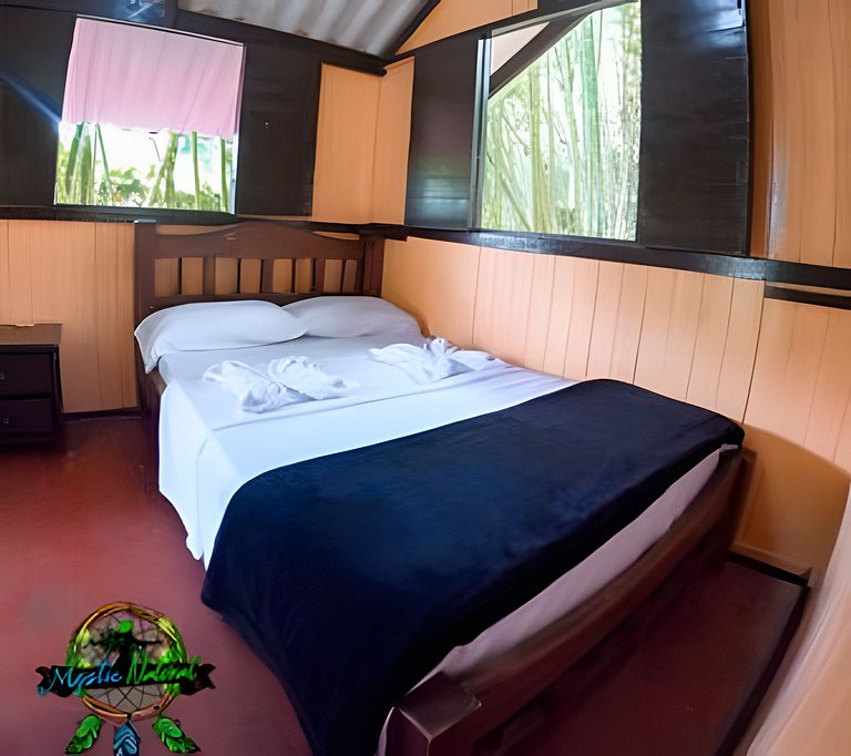 Cabaña Íntima para Parejas en Mystic Natural
