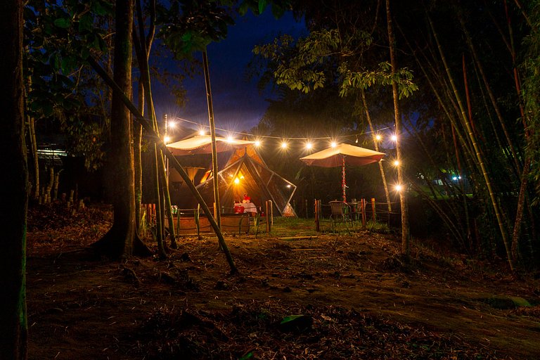Camping Elite: Lujo y Naturaleza