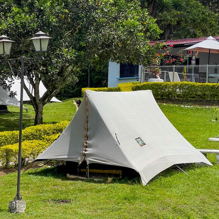 Camping Elite: Lujo y Naturaleza