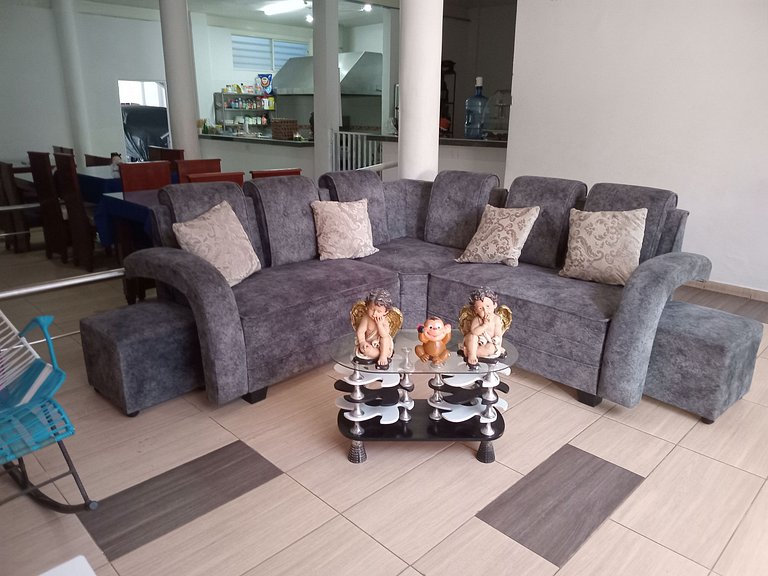 **Habitación Familiar Zamora**