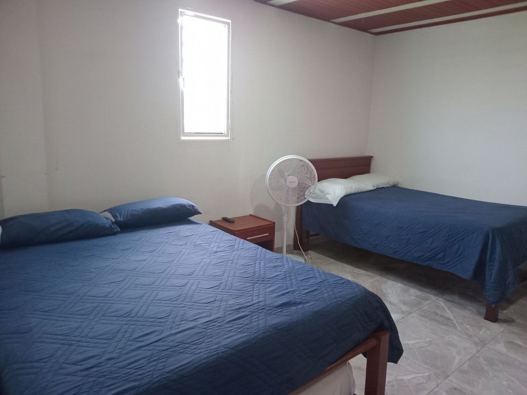**Habitación Familiar Zamora**