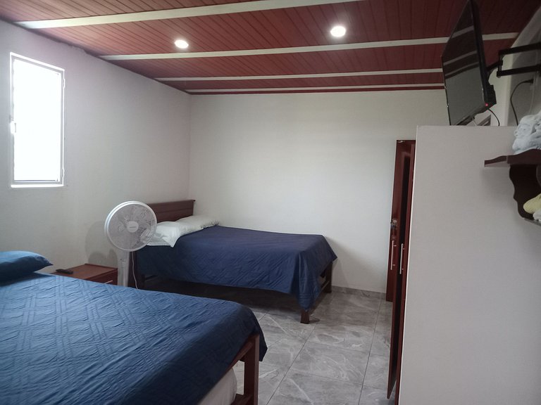 **Habitación Familiar Zamora**