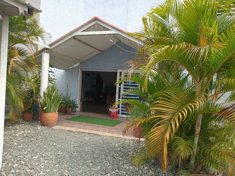 **Habitación Familiar Zamora**