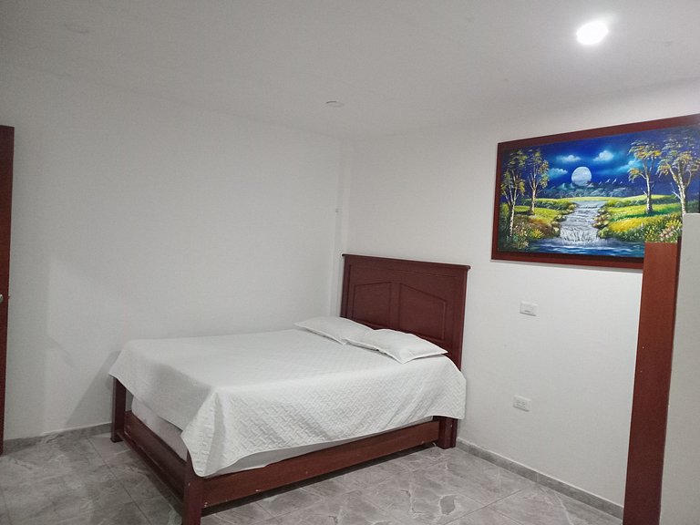 Acogedora habitación en el corazón de Santa Elena
