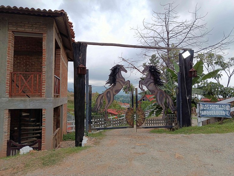 Cabañas ecológicas en Santa Elena